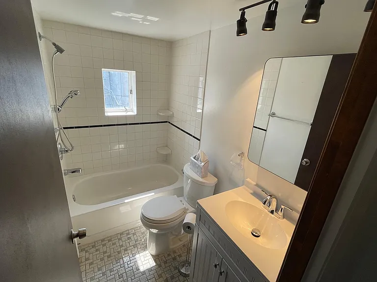 769 N Bucknell St — Photo 14