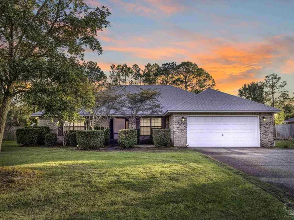 7185 Siesta St, Navarre, FL 32566