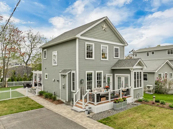 125 S Tibbetts Avenue, Wells, ME 04090