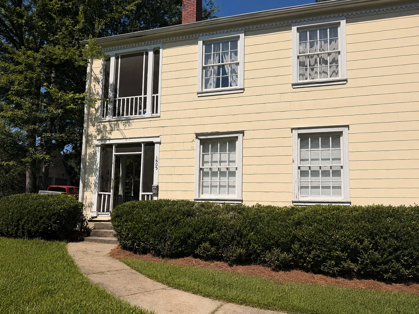 2 bed, 1060 sqft, $1,199 — Photo 3