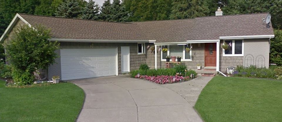 1st image of 3150 Honeywood Dr SW