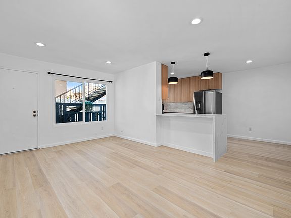 5th image of 4360 Hamilton St APT 3
