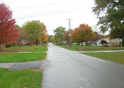 3rd image of 135 Aylesboro Ave