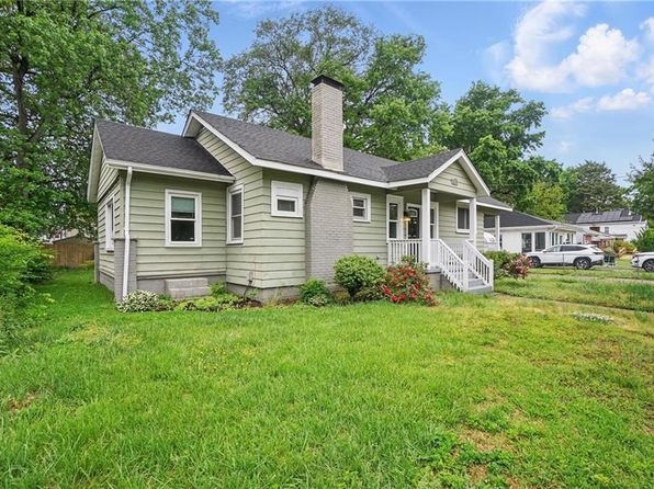 2427 Spruce St, Norfolk, VA 23513
