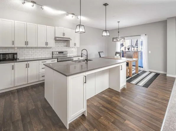 80 S Howse Mnr NE, Calgary, AB T3P 0X2