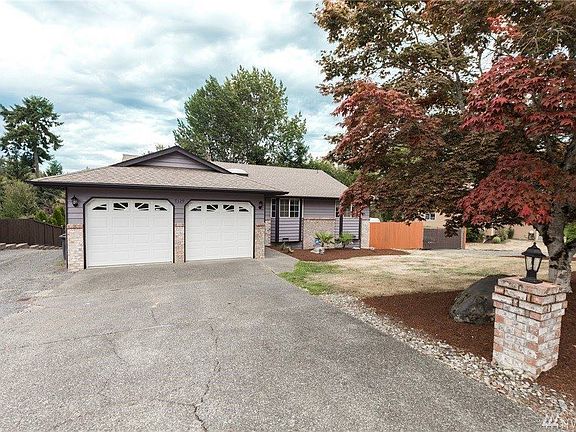 2nd image of 7129 67th St NE