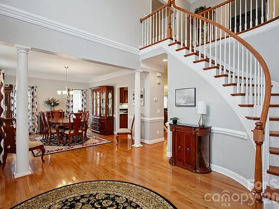 4th image of 9018 Kensington Forest Dr