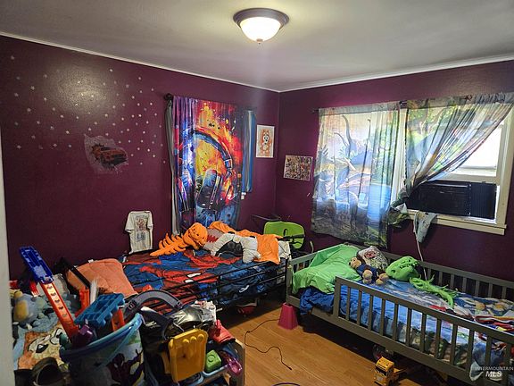 4th image of 620 Burrell Ave