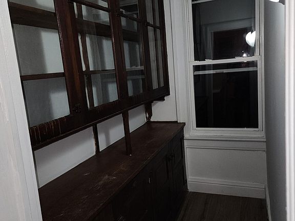 2nd image of 753 Bleecker St APT 4