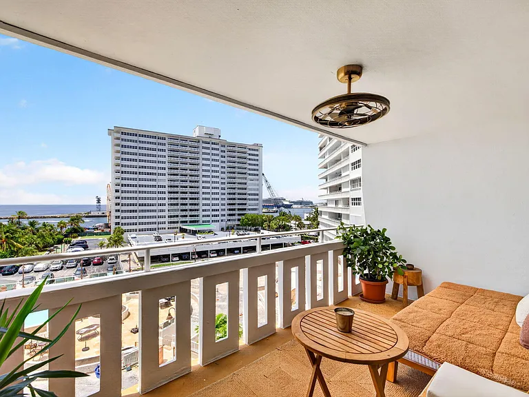 2000 S Ocean Dr #608 — Photo 32