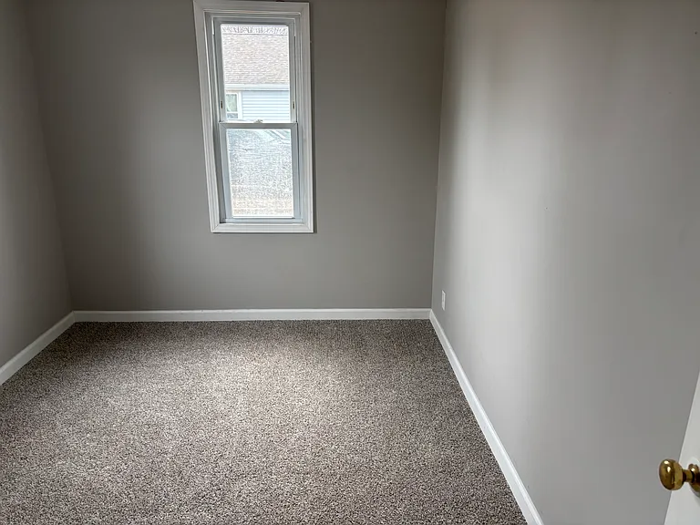 263 Koch St — Photo 12