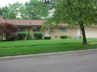 722 Huntington St, Mount Clemens, MI 48043