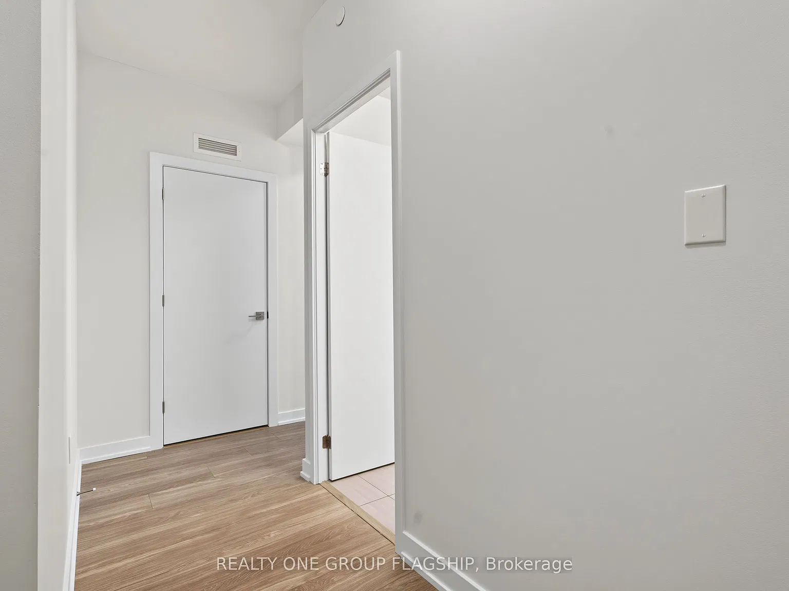 2 bed, $2,850 — Photo 4