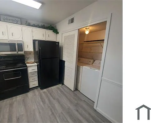 940 Glenn St #901 — Photo 5