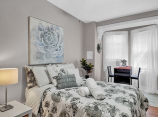1121 Spruce St APT 3F, Philadelphia, PA