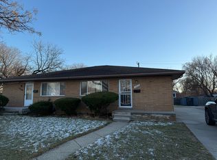 14215 W Nine Mile Rd, Oak Park, MI 48237