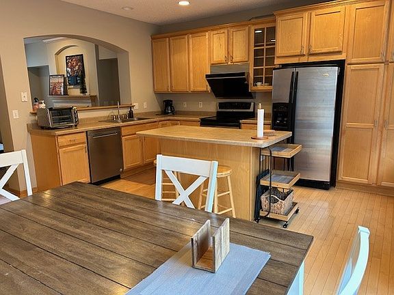 5th image of 11317 Stratton Ave #1