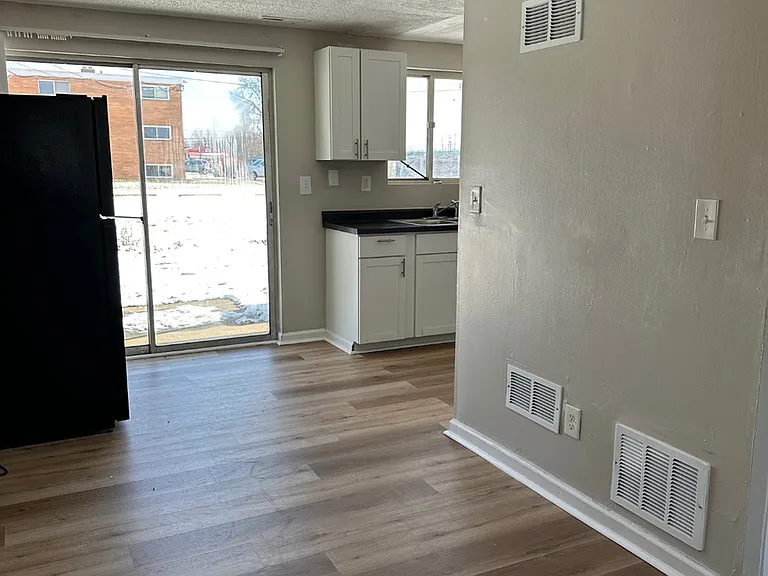 Hidden Village TownHomes — Photo 9