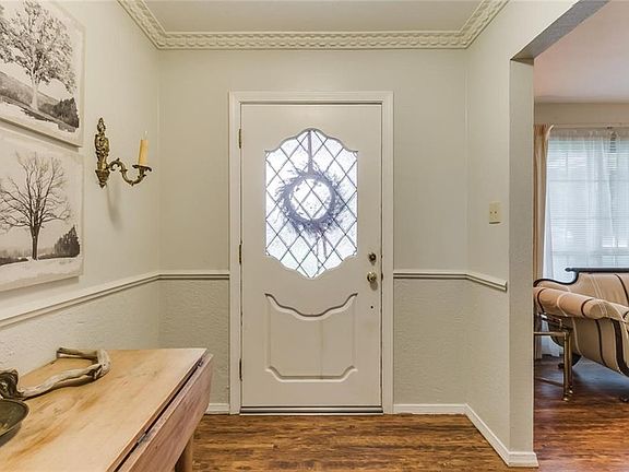4th image of 6621 Kingswood Dr