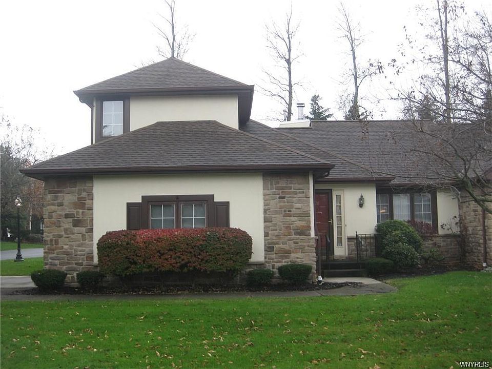1st image of 28 Pinegrove Park