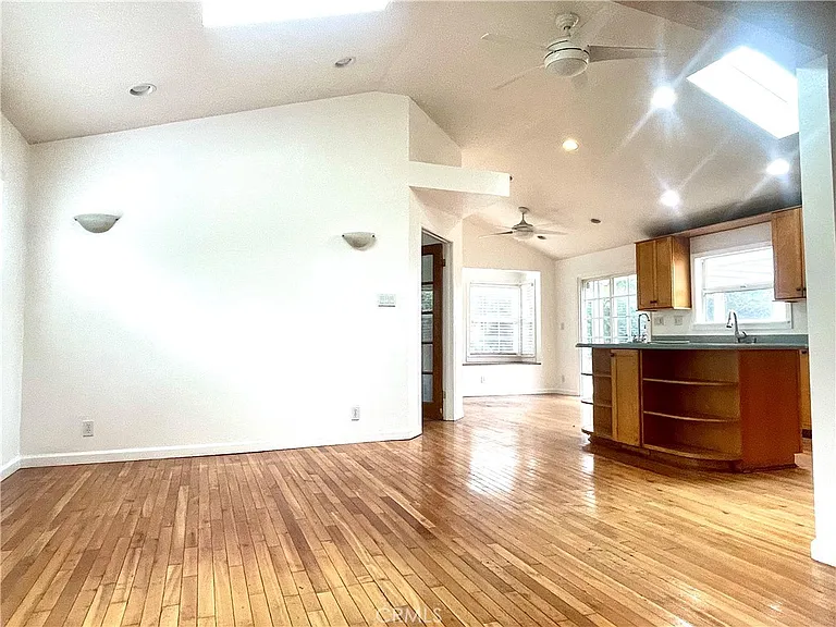 5702 Cynthia Ln — Photo 8