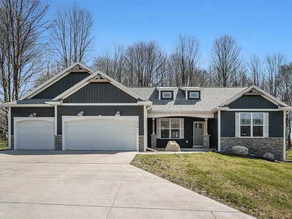 920 Doolittle Ct, Kalamazoo, MI 49009