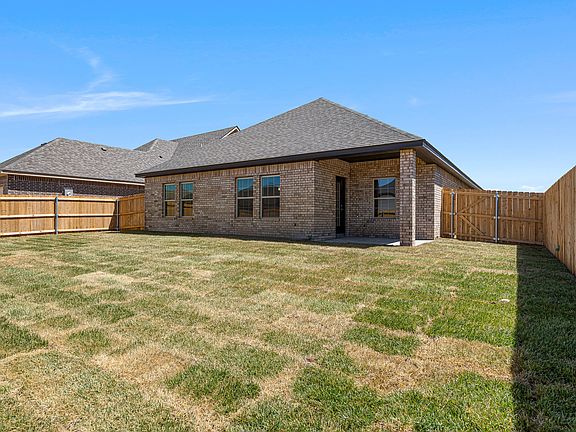 4th image of 7608 Beck Dr