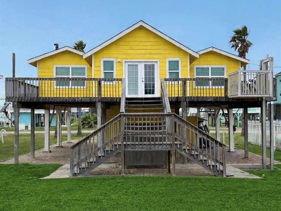 1st image of 407 Sea Shell Rd