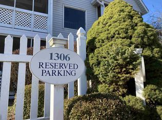 1306 S College Mall Rd #F-3, Bloomington, IN 47401