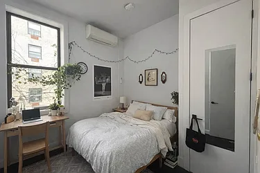 1337 Gates Avenue, #2D