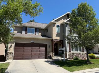 3261 E Lantern Hill Ct, Cottonwood Heights, UT 84093