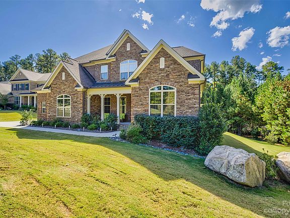 2nd image of 16729 Doves Canyon Ln