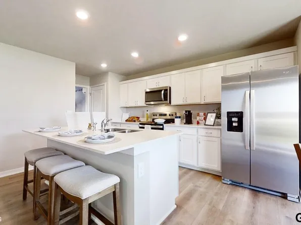 8808 N 166th St, Bennington, NE 68007