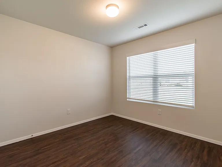 207 Pecan St — Photo 10