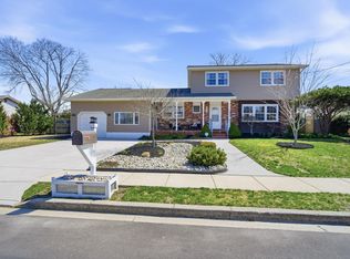 2104 Grove Rd, Northfield, NJ 08225
