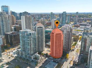 1088 N 6th Ave SW #1901, Calgary, AB T2P5N3