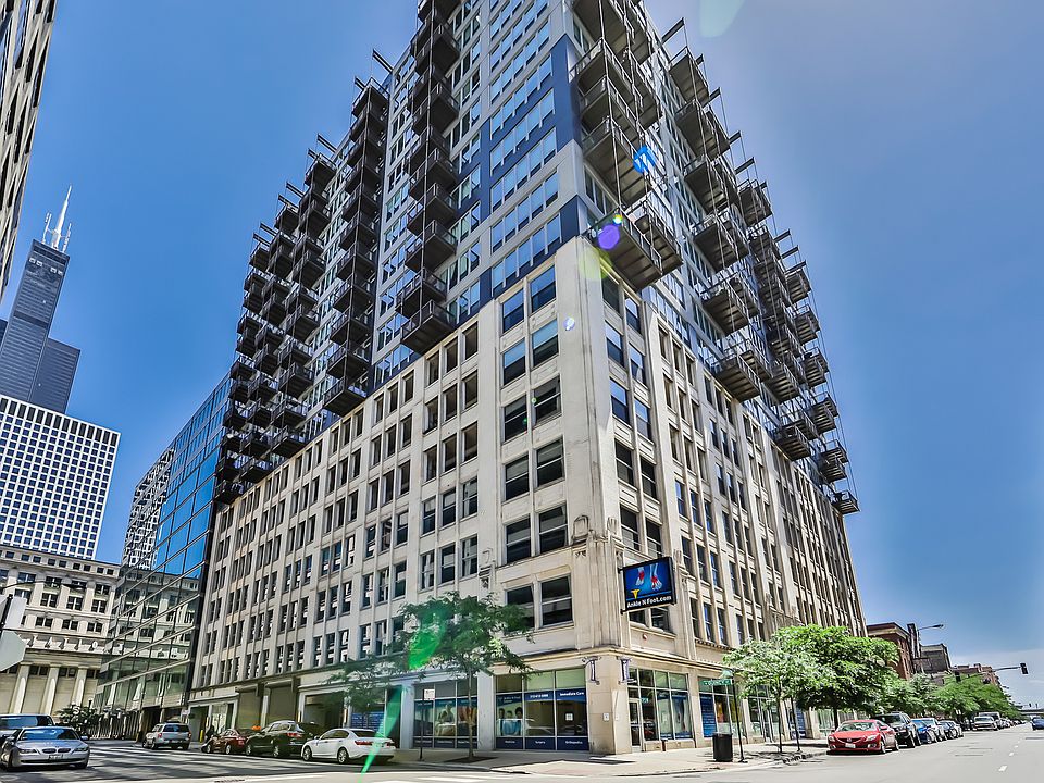 1st image of 565 W Quincy St Unit 1507