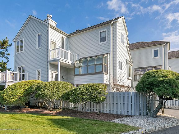 4th image of 174 Ocean Ave APT 48