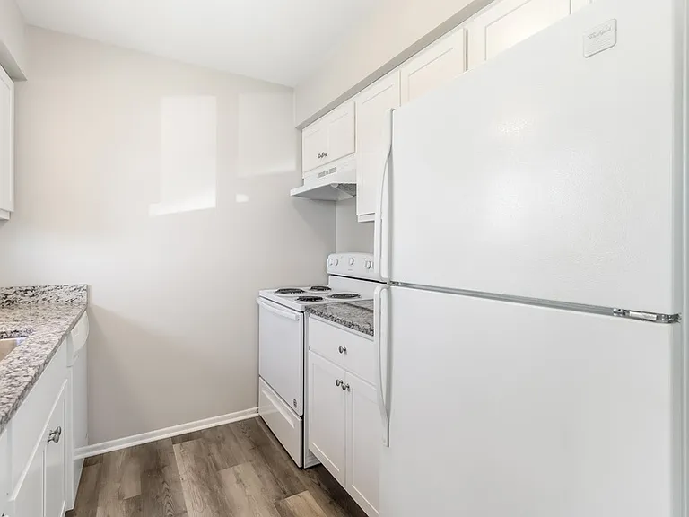 1344 Camden Way #B — Photo 9