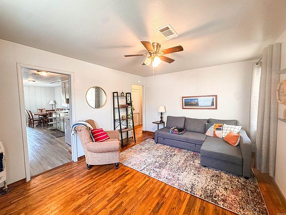 5th image of 1505 W Arch Ave