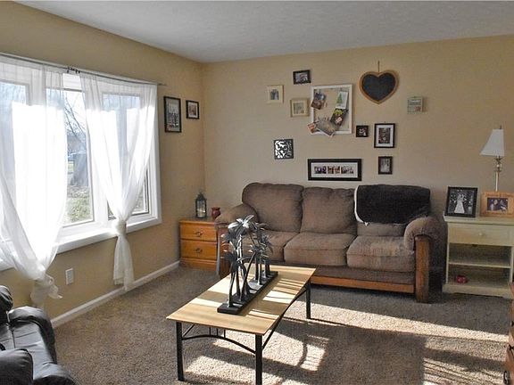 2nd image of 209 Antioch Dr