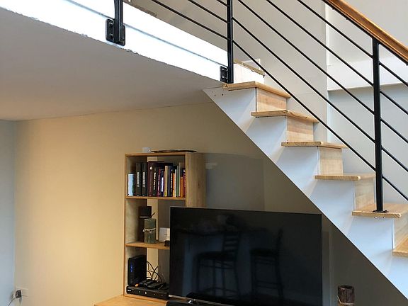 4th image of 1221 N Dearborn St APT 1012S