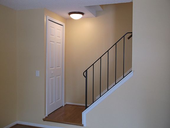 5th image of 24693 Meadow Ln