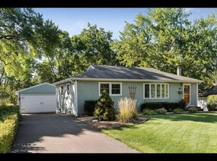 9111 Stanlen Rd, Saint Louis Park, MN 55426