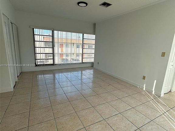 5th image of 1503 NW 207th St APT 134