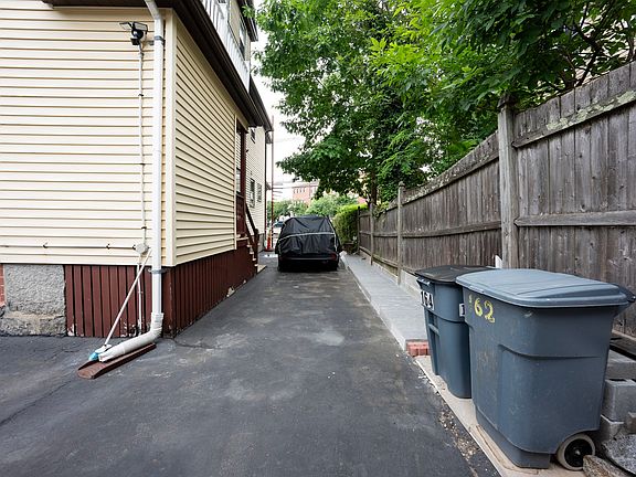 3rd image of 162-164 Glendale Rd