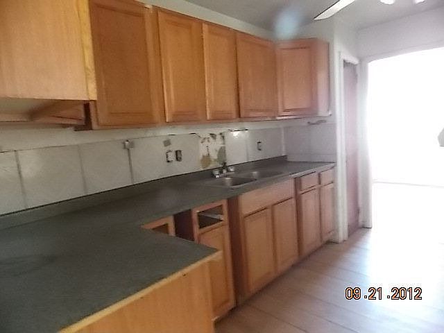2nd image of 427 N Ash St