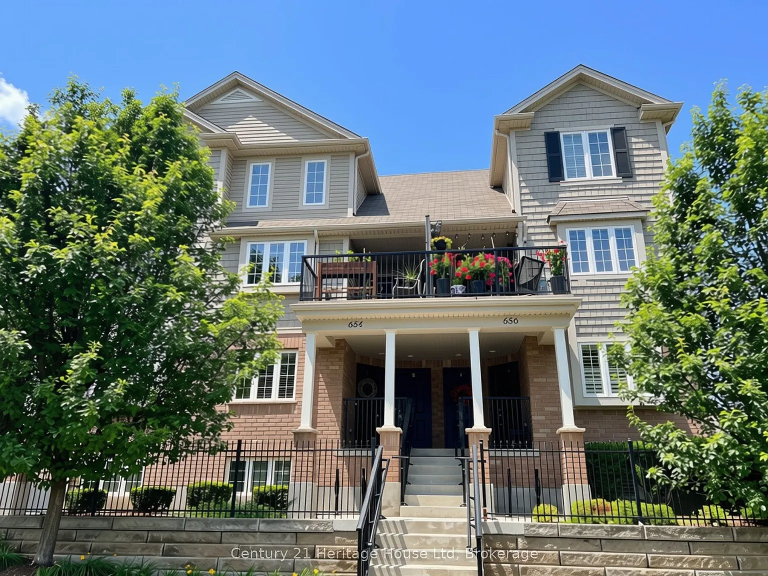 2 bed, $2,550 — Photo 1