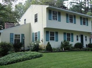 40 Stetson Dr, Greenfield, MA 01301