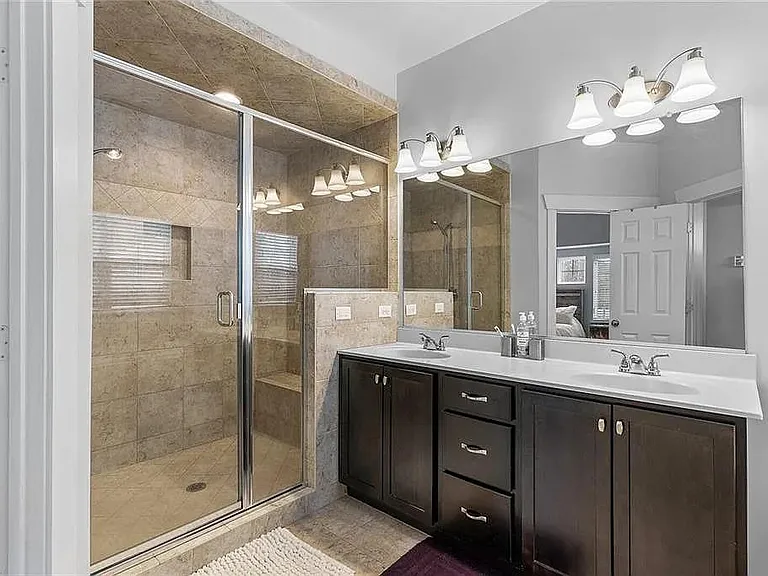 1702 Garwood Ln — Photo 21